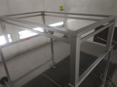 Spuitwerk Tafel
